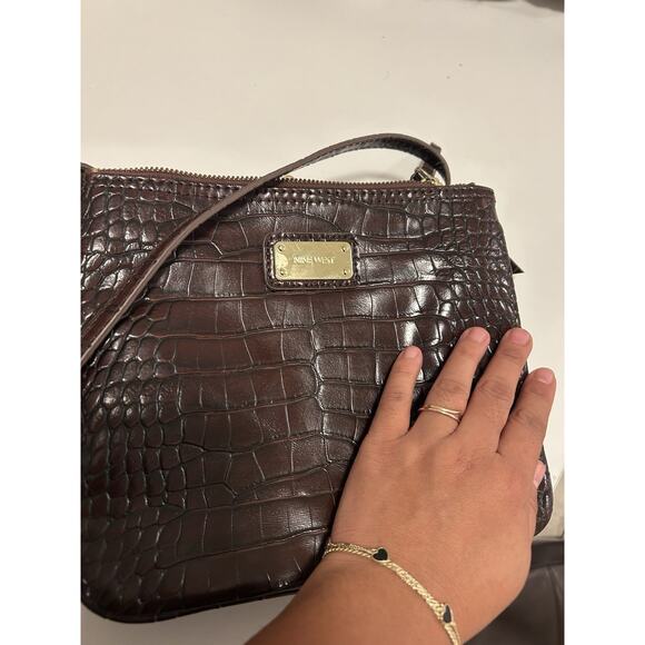 Vintage Y2K Nine West Patent Leather Croc Crossbody Brown Pocket Bag Kisslock - Picture 4 of 9